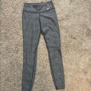 Nike Gray Patterned Leggings